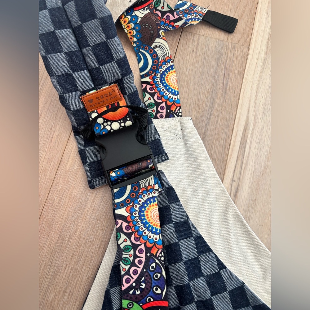 Amazon Kids Sling Carrier - Blue, Navy Pattern - Picture 5 of 5